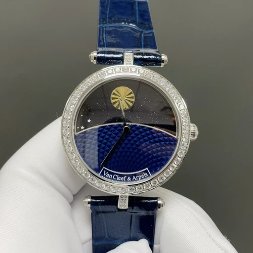 반클리프아펠 아펠 포에틱 컴플리케이션 여성 기계식 워치 38mm 블루 다이얼 네이비 가죽 스트랩 반클리프아펠 아펠 포에틱 컴플리케이션 여성 기계식 워치 38mm 블루 다이얼 네이비 가죽 스트랩