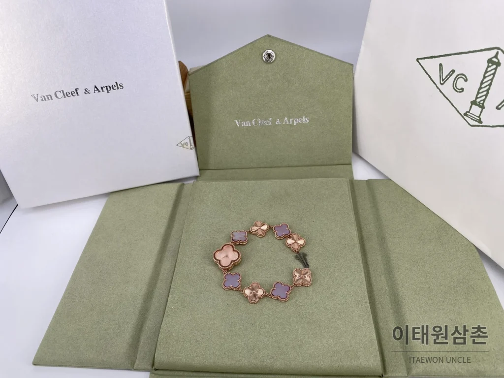 반클리프아펠 스위트 알함브라 쿼츠 22.4mm
