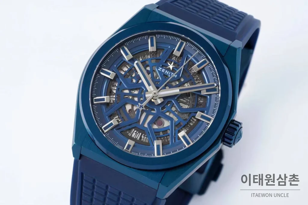제니스 디파이 스켈레톤 스틸 스타다이얼 오토매틱 41mm 블루 러버 스트랩