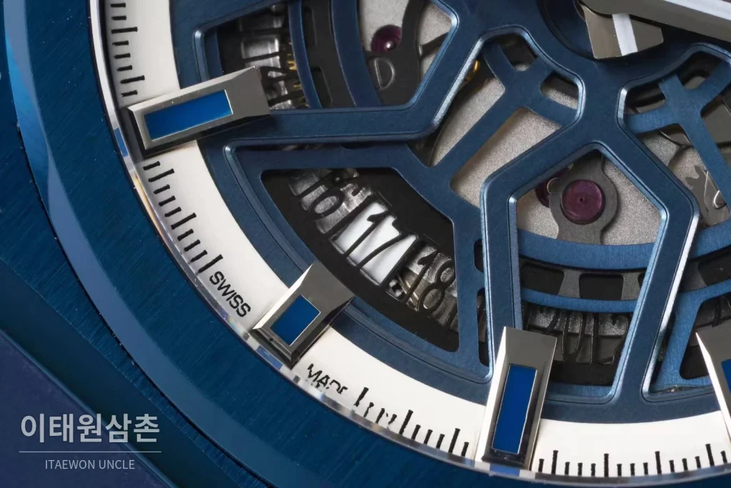 제니스 디파이 스켈레톤 스틸 스타다이얼 오토매틱 41mm 블루 러버 스트랩 블루 베젤