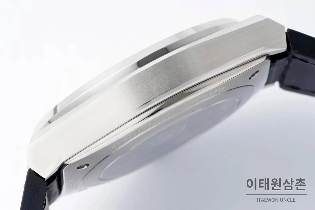 제니스 디파이 스켈레톤 스틸 스타다이얼 오토매틱 41mm 네이비 가죽 스트랩