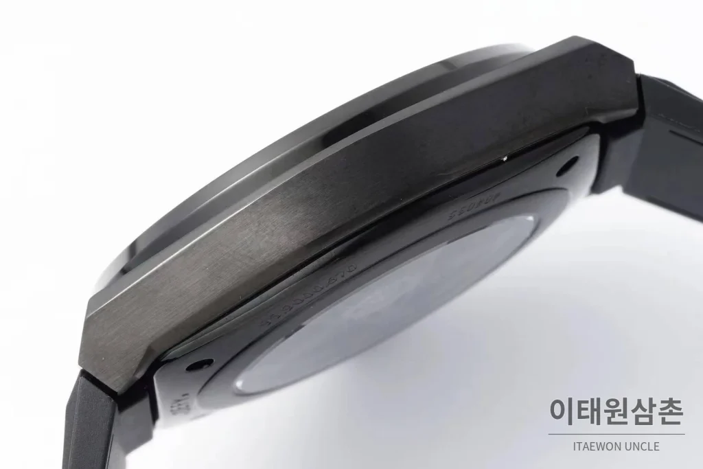 제니스 디파이 스켈레톤 스틸 스타다이얼 오토매틱 41mm 블랙 러버 스트랩 블랙 베젤