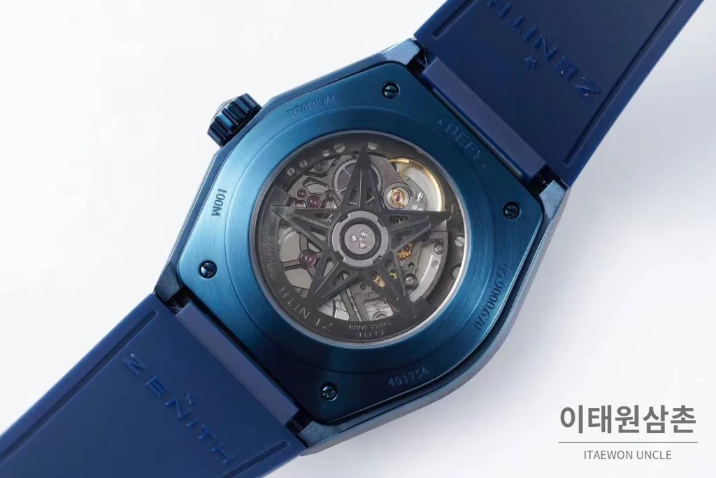 제니스 디파이 스켈레톤 스틸 스타다이얼 오토매틱 41mm 블루 러버 스트랩