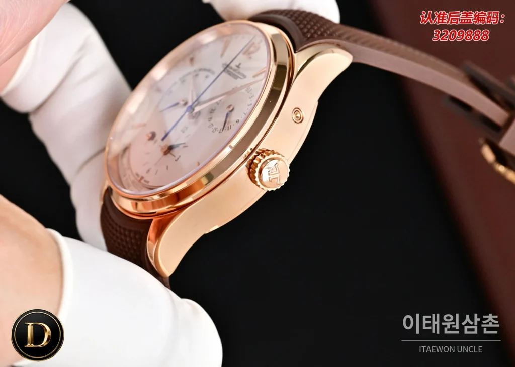 제니스 마스터 오토매틱 42mm 화이트 다이얼 브라운 러버 스트랩 로즈골드 베젤
