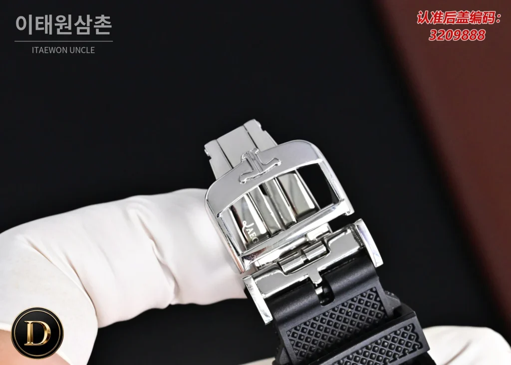제니스 마스터 오토매틱 42mm 네이비 다이얼 블루 러버 스트랩