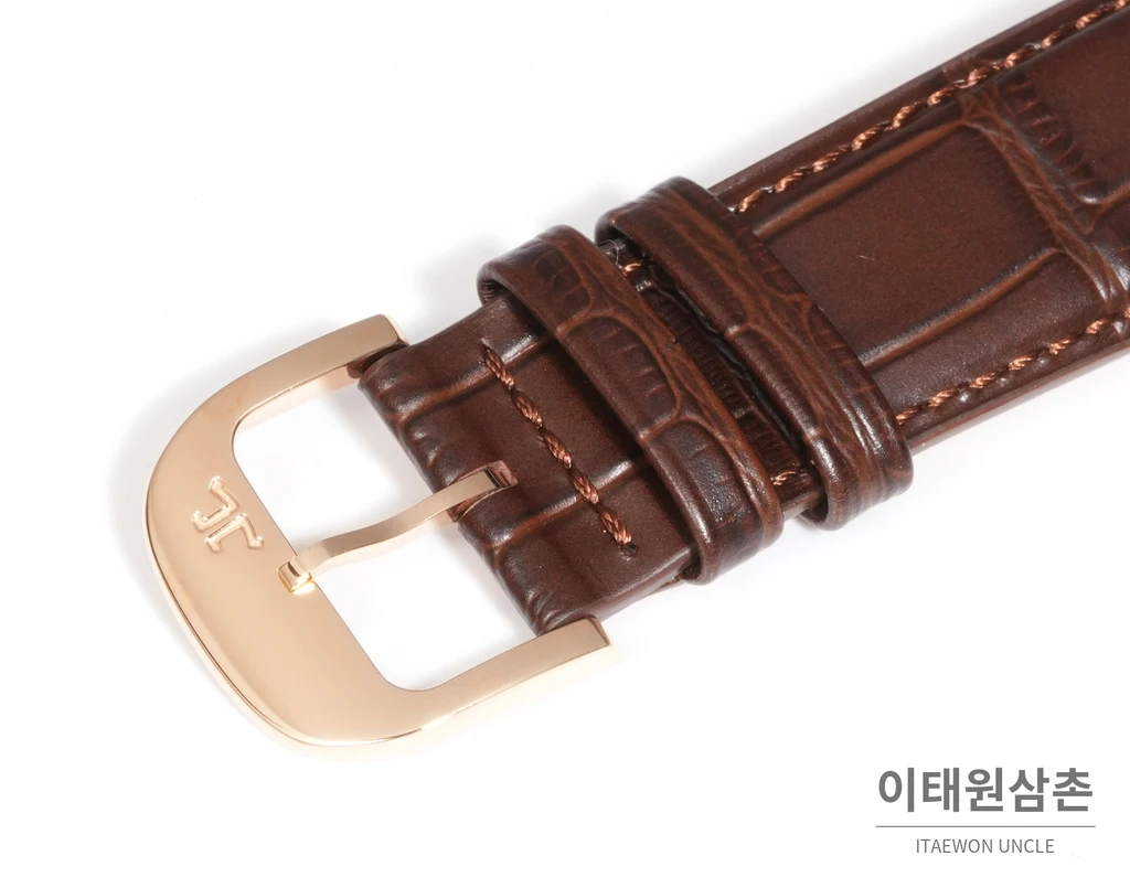 제니스 마스터 울트라 싱 오토매틱 39mm 화이트 다이얼 브라운 가죽 스트랩