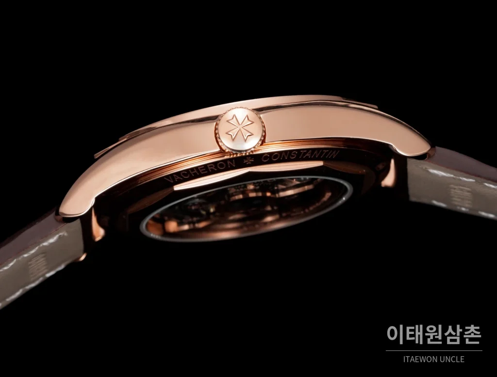 제니스 오버시즈 오토매틱 40mm