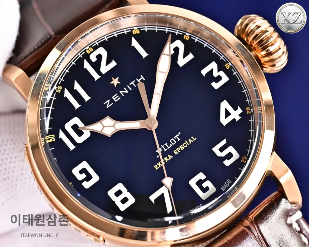 제니스 파일럿 오토매틱 45mm 네이비 다이얼