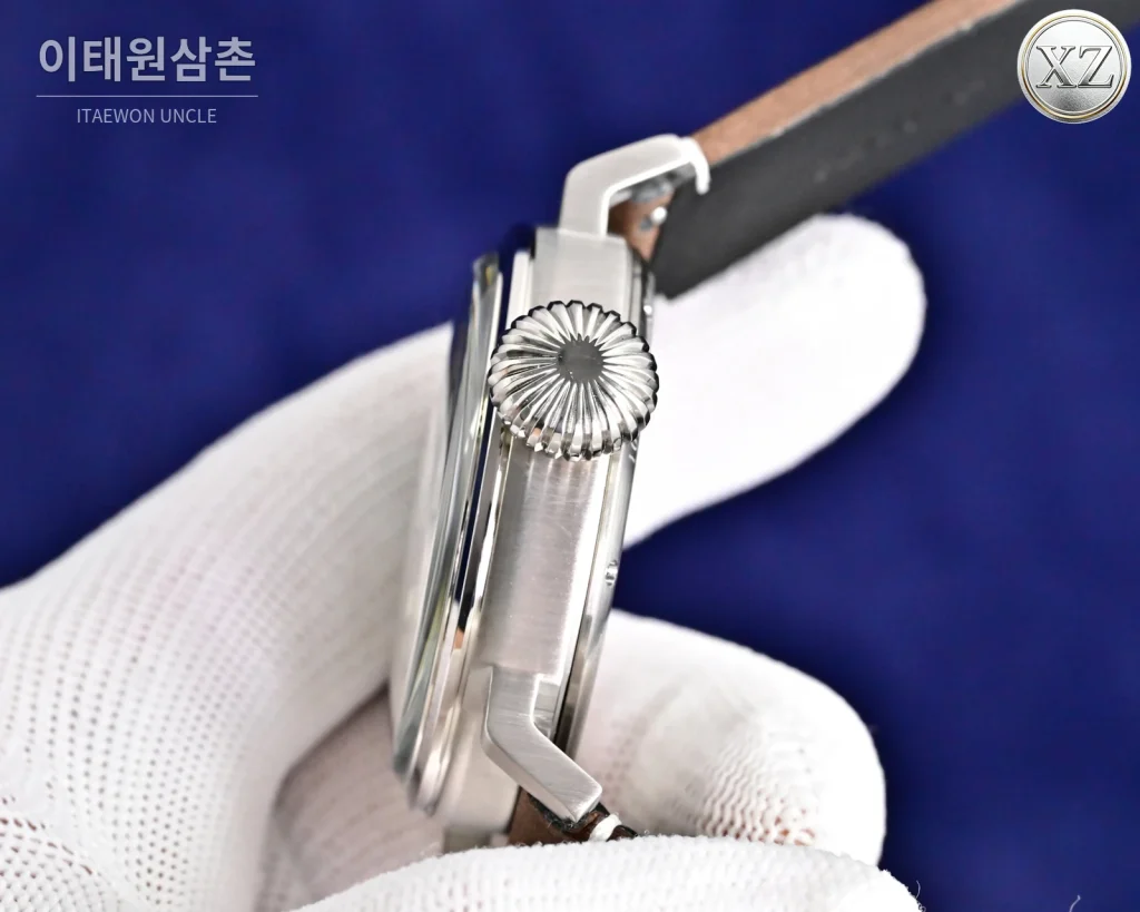 제니스 파일럿 오토매틱 45mm 화이트 다이얼