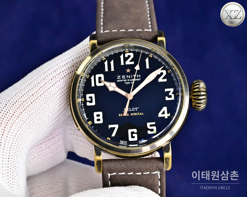 제니스 파일럿 오토매틱 45mm 그레이 다이얼