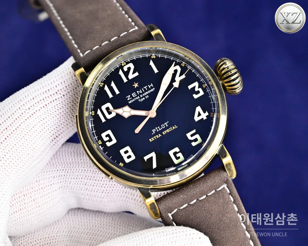 제니스 파일럿 오토매틱 45mm 그레이 다이얼