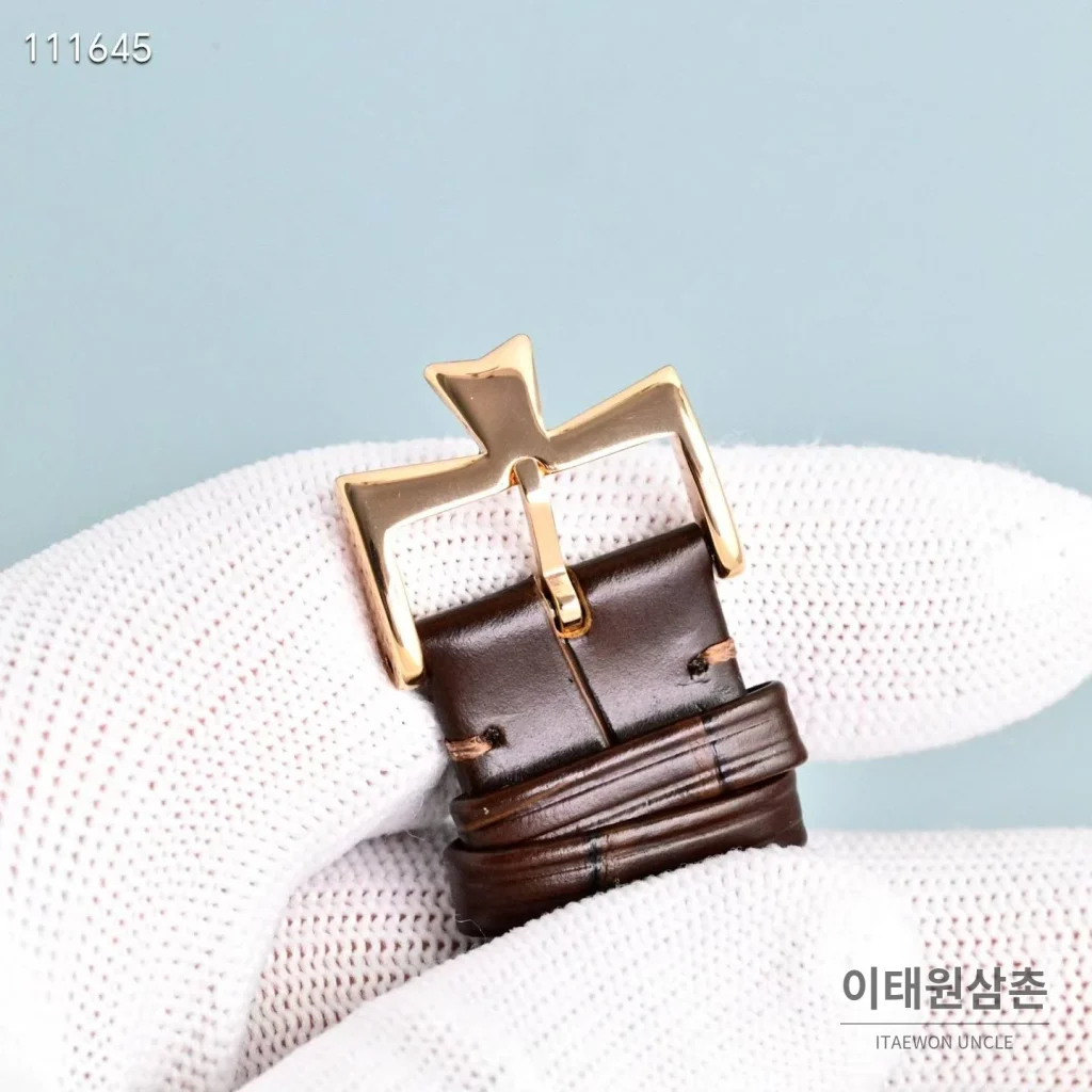 제니스 트레저리 투르비용 수동형 42mm